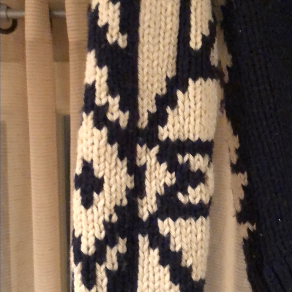 Sweater - Picture 2 of 3